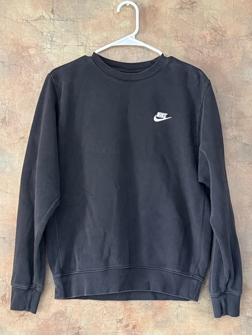 Nike Men’s Black Crewneck Sweatshirt